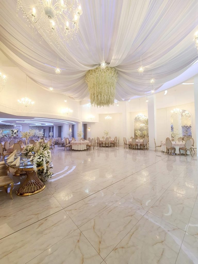 Noblesse Hall – Signature Space for Refined Events